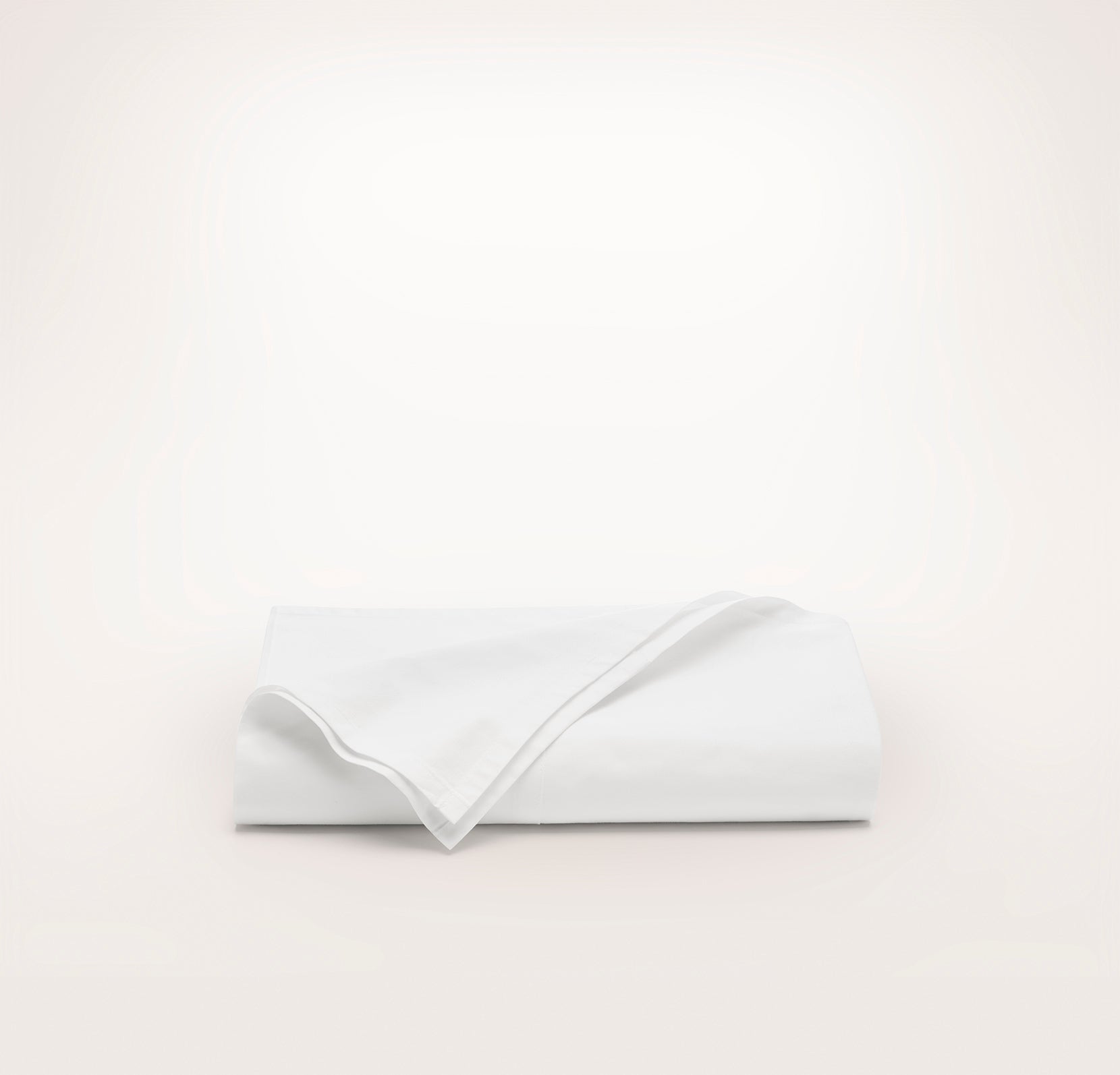 Signature Hemmed Flat Sheet in White