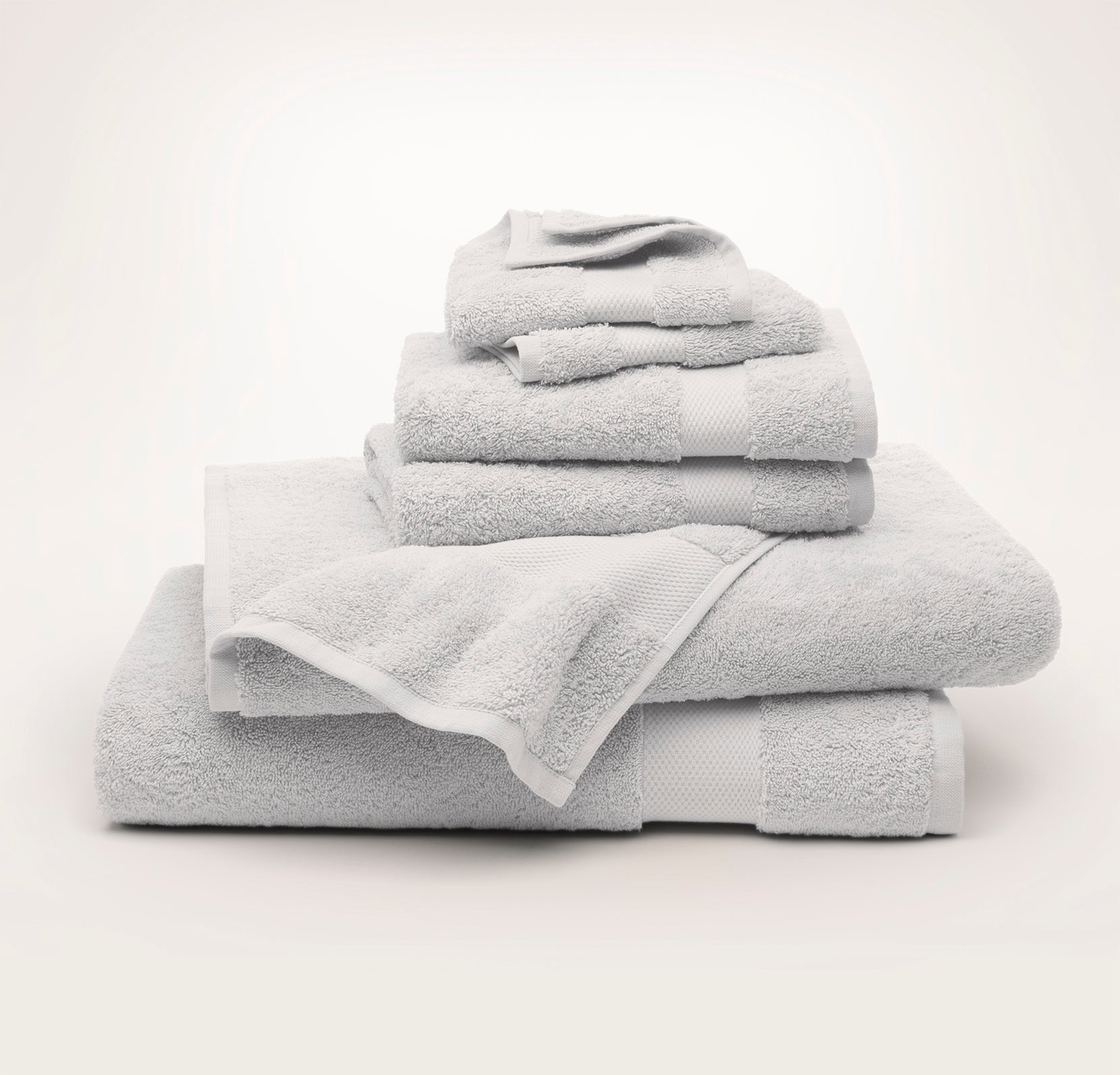 Plush Bath Sheet Set in Pewter