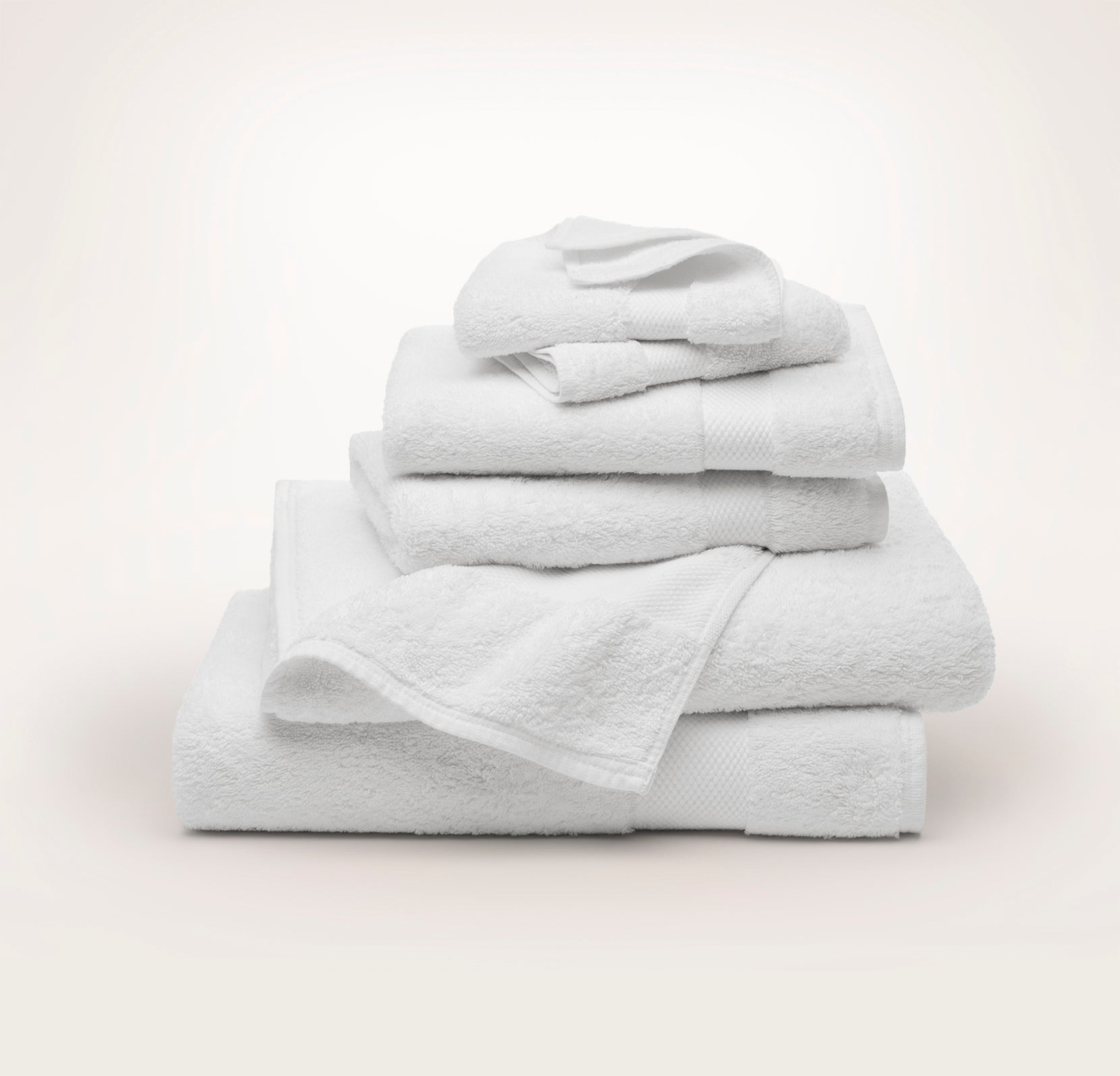 Plush Bath Towel Set in White